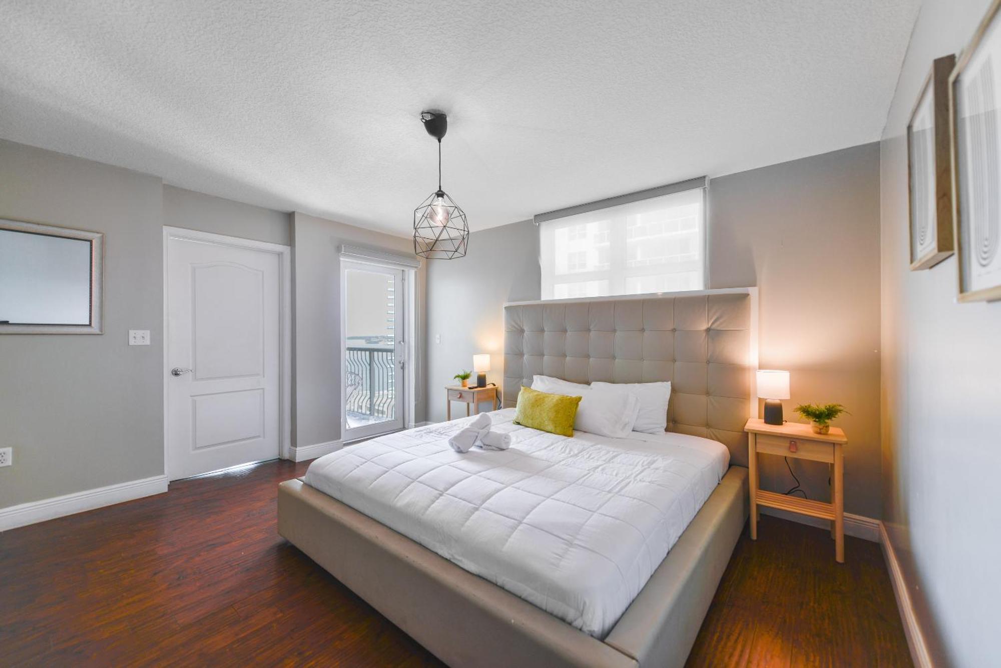 Amazing 3 Bedroom Condo At Brickell With Pool Miami Esterno foto