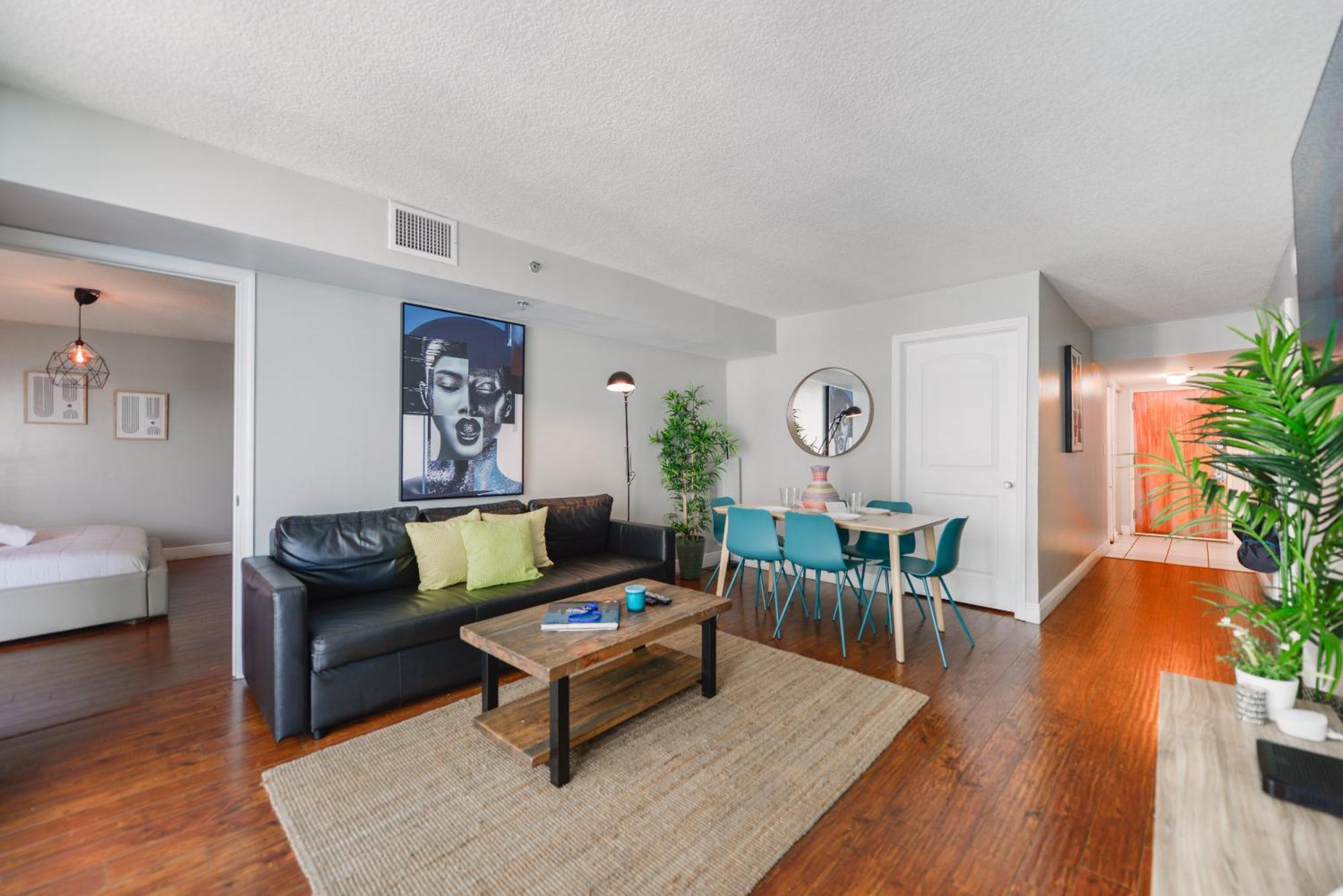Amazing 3 Bedroom Condo At Brickell With Pool Miami Esterno foto